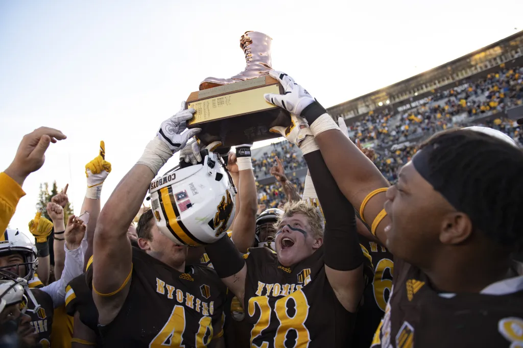 Wyoming Sportswear -Wyoming Sportswear TDP Z borderwarfootballAH021 e1636246797323